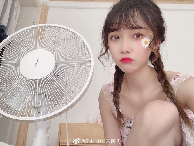 宋昕冉性感泳装照照片,她男朋友是谁?
