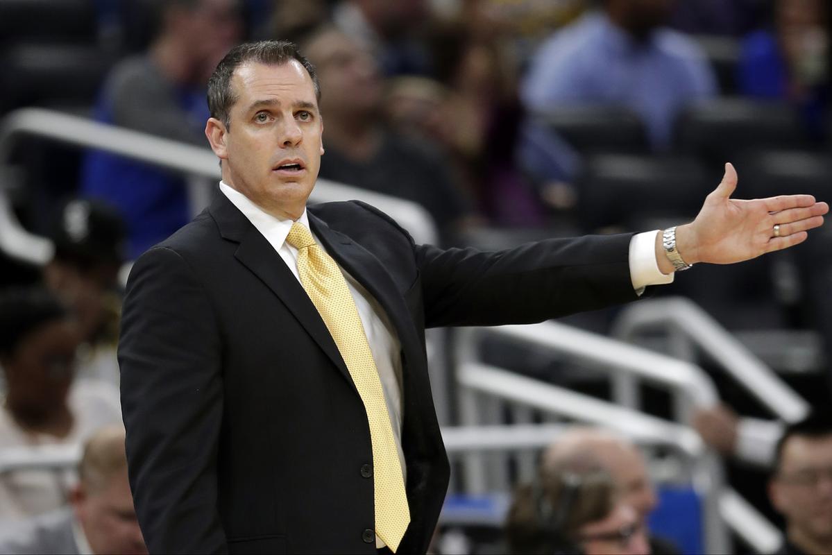 万人高呼mvp!不到逆境不爆发,卡鲁索感谢湖人,詹姆斯迎好消息