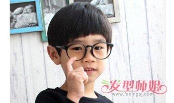 男宝宝剪什么发型男宝宝锅盖头发型图片2