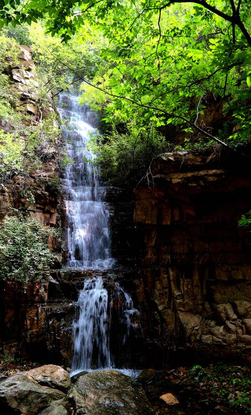青山绿水 溪水长流