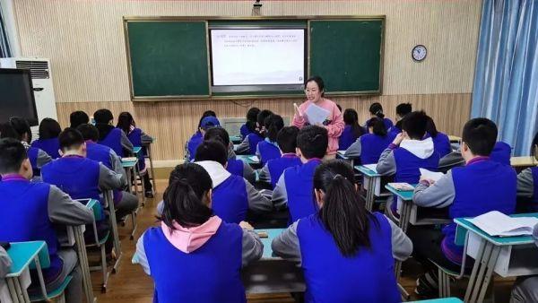 青春正当时成长在二中普陀二中青年教师成长记一