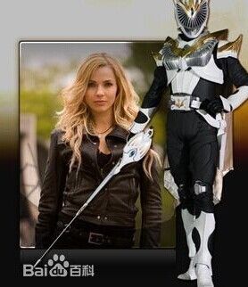 美国版的假面骑士龙骑里白鸟骑士的扮演者【图片在问题下方↓】