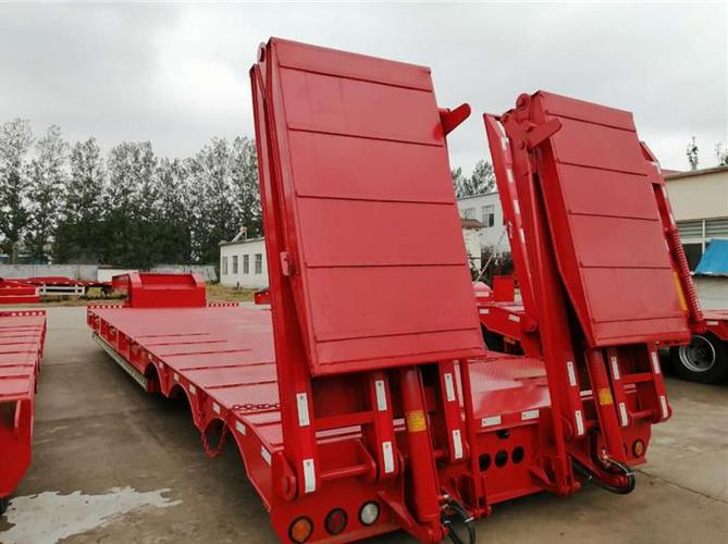 黑龙江新型低平板车运输车厂家