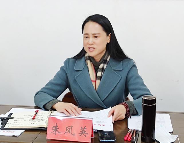 朱凤英调研学校安全和项目建设工作