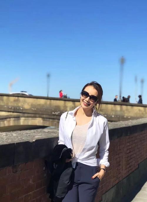 如何穿得比姚晨,刘仁娜还要有气质?高跟鞋女王赵若虹教你做自己