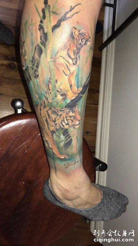 老虎图腾纹身男生小腿上老虎图腾纹身图片