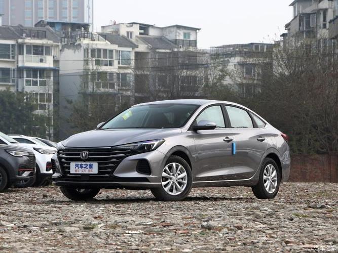 长安汽车 逸动 2021款 plus 1.6l gdi 手动精英型