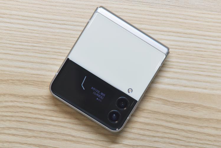 好看更好用的折叠屏三星galaxyzflip35g上手体验