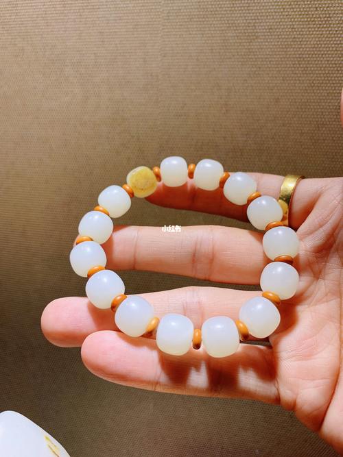 和田玉籽料精品女士手串_手串_和田玉籽料_和田玉_时尚_配饰