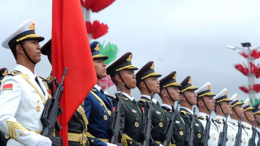 解放军仪仗大队亮相白俄罗斯,你会如何形容解放军的三军仪仗队?