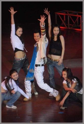 2003年8月,三木科开始筹备自己的第一张个人专辑《藏香》.