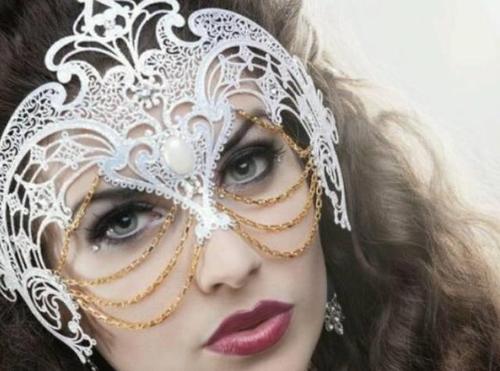 心理测试:哪个面具下的人最美丽?测你容易被骗财还是骗色?