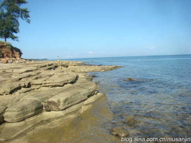 临高县东英镇美夏村的海边