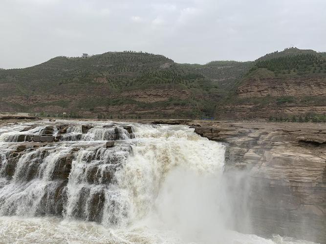 山西游壶口瀑布