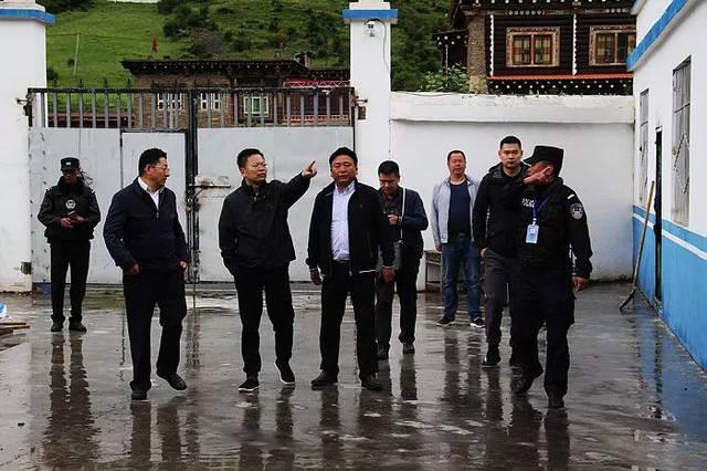 厅党委委员,副厅长段毅君同志深入新龙县调研指导工作