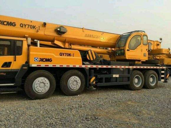 剑阁50吨小吊车租赁平台热情服务