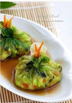 鲜虾碧玉生菜饭包
