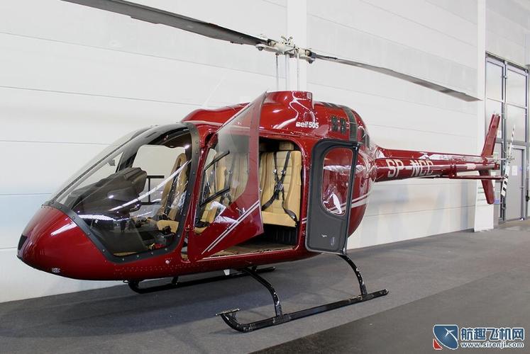 贝尔505直升机 飞行更加安全 客舱空间大