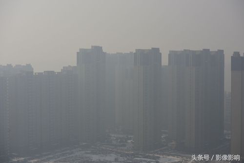 当日西安市发布重污染天气预警,据上午11时的空气质量报告,aqi均值为