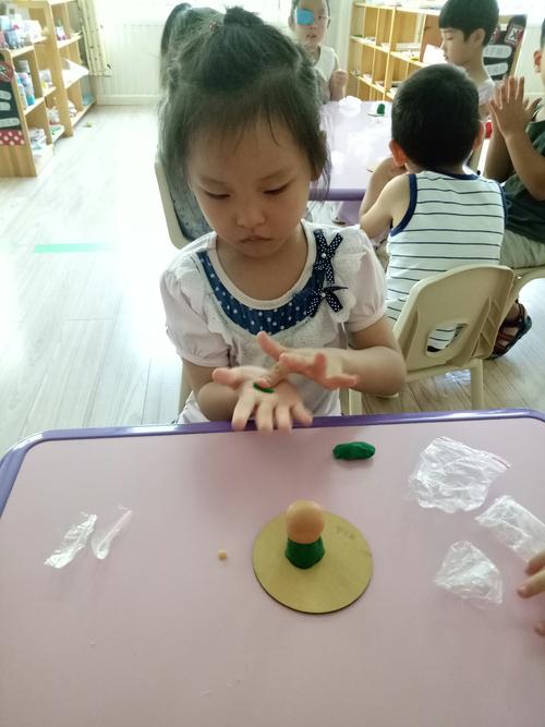 泥塑作品——军人