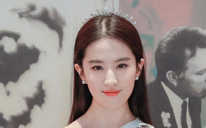 刘亦菲耳朵面相分析 那种心气特别高的人