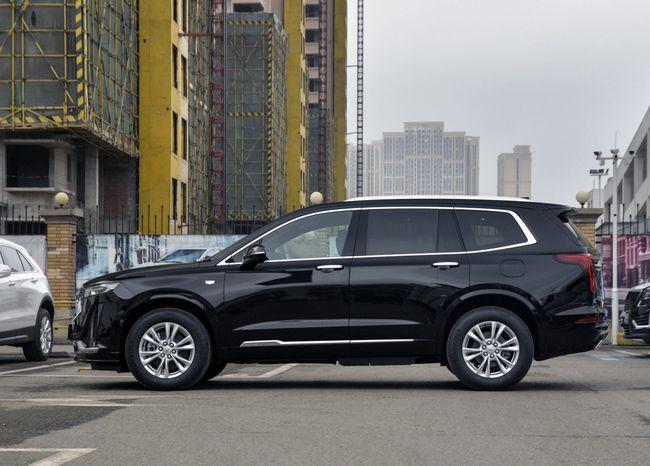 中大型suv凯迪拉克xt6豪华大七座气势不输宝马降到34万了