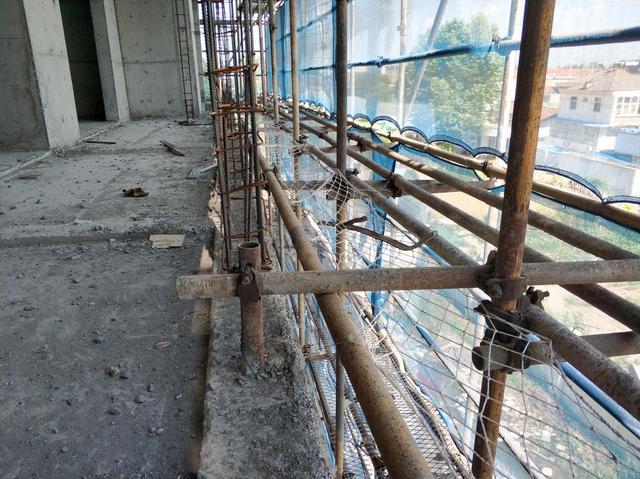 建筑工程脚手架连墙件