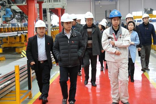 刘怒海到石板滩镇调研基层党建工作