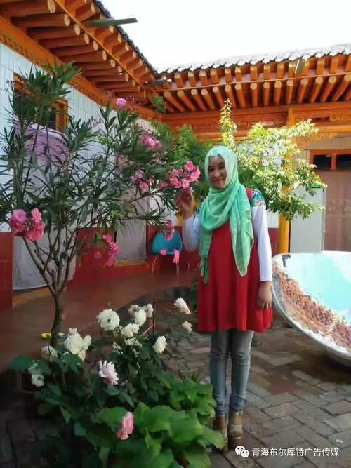 走失人韩麦日木,女,循化撒拉族,19岁,有 点智障,5月11号晚上于西宁莫