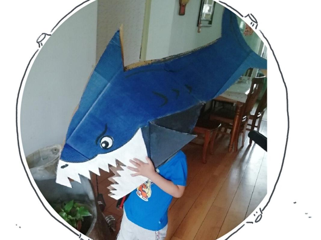 纸箱鲨鱼,船,章鱼帽手工制作_鲨鱼_幼儿园_上色_绘本