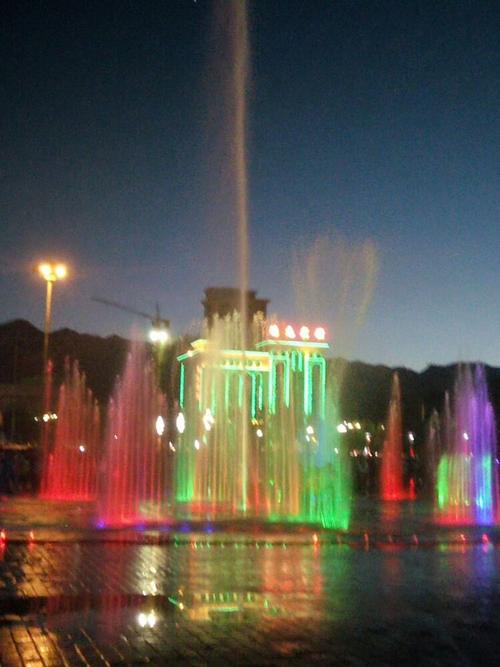 积石山县大禹广场夜景美