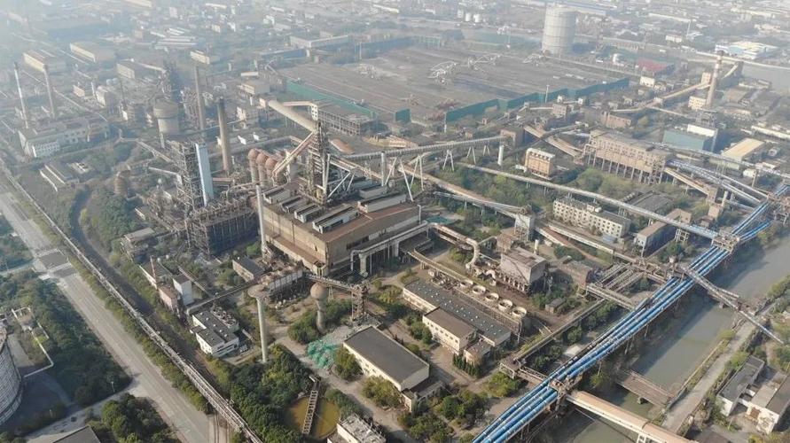 后改名为"上海第一钢铁厂",并于1988年调整为"上海宝钢不锈钢有限公司