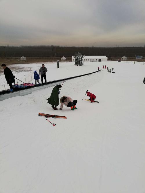 骑行十里荷塘草原牧歌滑雪场