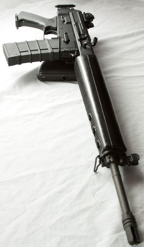 美国阿玛利特ar-18式5.56mm步枪