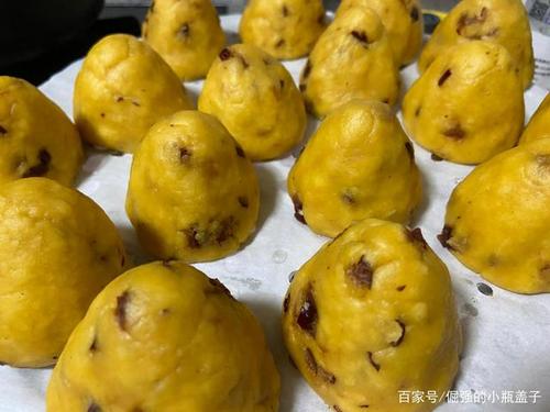 奶香玉米面红枣窝窝头