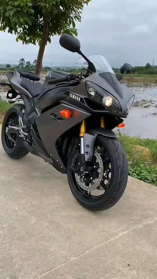 2008年雅马哈r1美版无马力限制前后一对全新胎车况巅峰状态