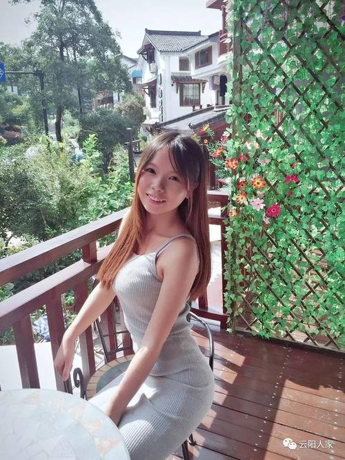 【云女神】第542期:丹丹,爱过知情重.