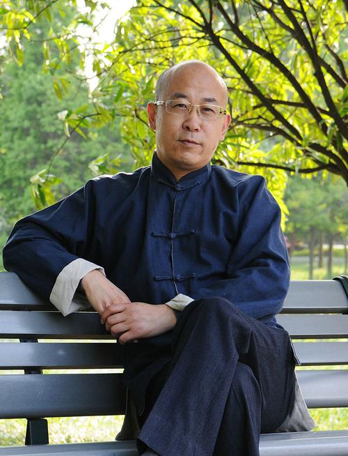 仇高驰