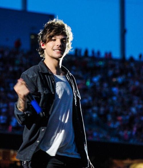 louistomlinson from one direction