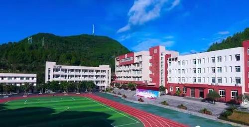阆中市白塔初级中学2020年中考喜报