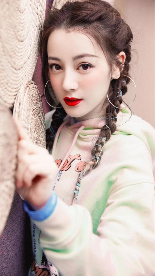 迪丽热巴壁纸:你是冬日里的阳光,让我怦然心动