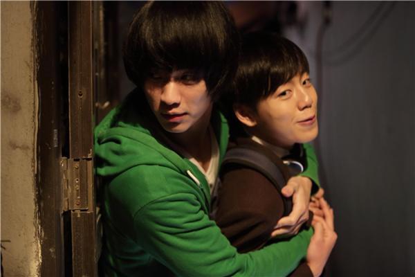 《隐秘而伟大》影评