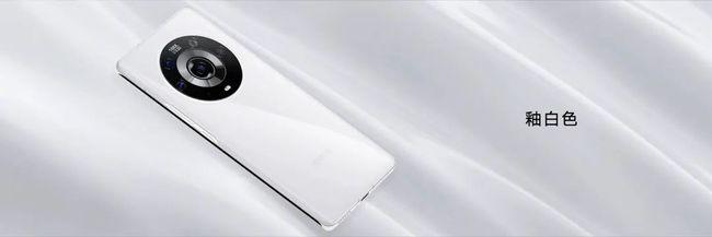 荣耀magic3有晨晖金,曙光蓝,釉白色,亮黑色四种配色;荣耀magic3 pro