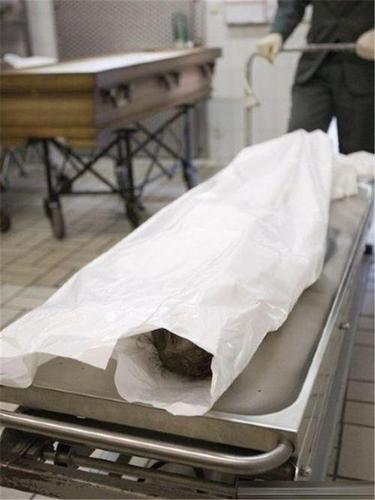 医院死人盖白布图片 (第1页)