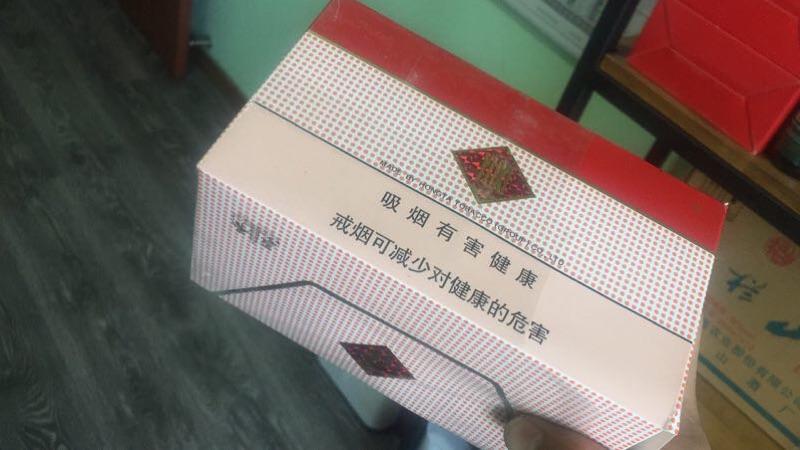 玉溪(扁盒):210/条