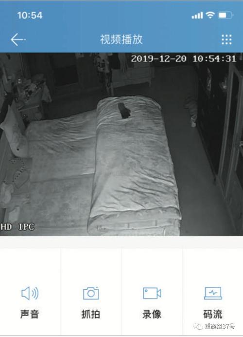 被操控的家用摄像头哺乳母亲美容院客人丝毫不知被偷窥