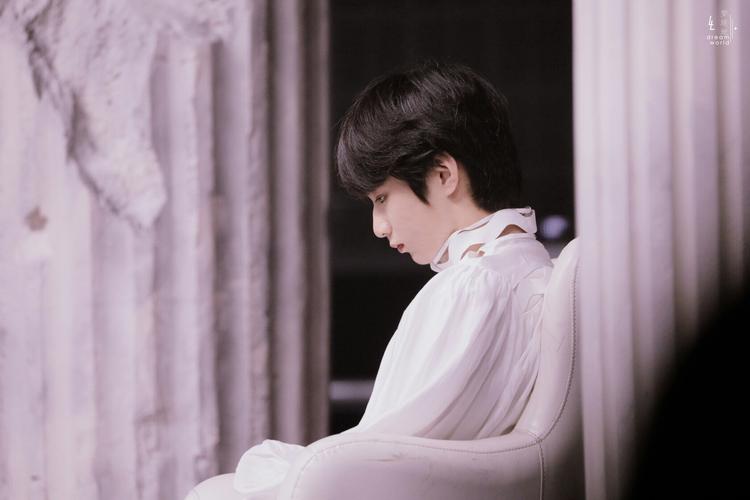 刘耀文/08梦境地·刘耀文 - 堆糖,美图壁纸兴趣社区