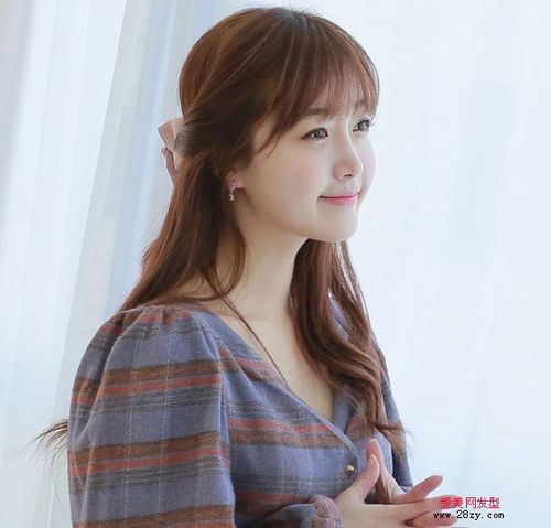 碎散的刘海长发发型图片
