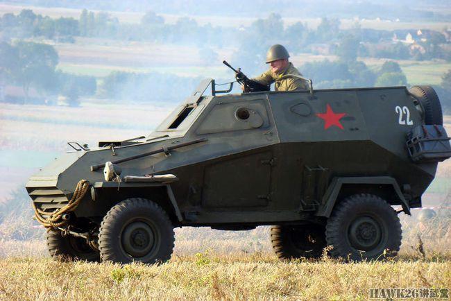 btr-40苏联第一种国产装甲运兵车 受美国货刺激 批量生产长达十年