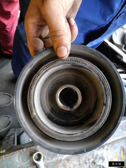 标致508正时皮带套装更换作业